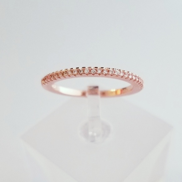 Jewelry - Classic Rose Gold Pave Band